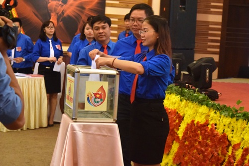 Bỏ phiếu bầu BCH Đoàn TNCS Hồ Chí Minh khối Doanh nghiệp tỉnh lần IV, nhiệm kỳ 2017 – 2022
